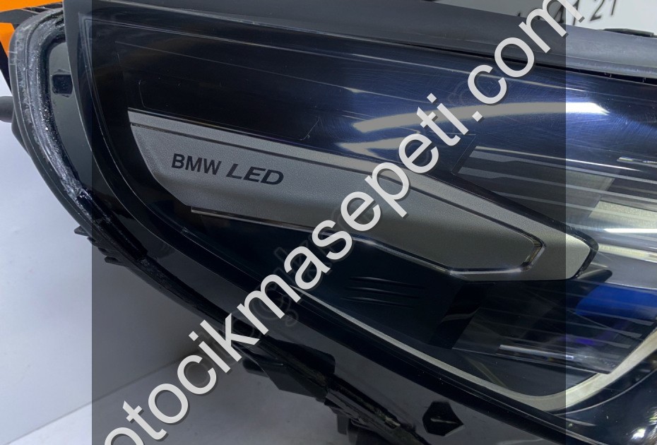 BMW 5 SERİSİ G60 LAZER SAĞ FAR ORJİNAL