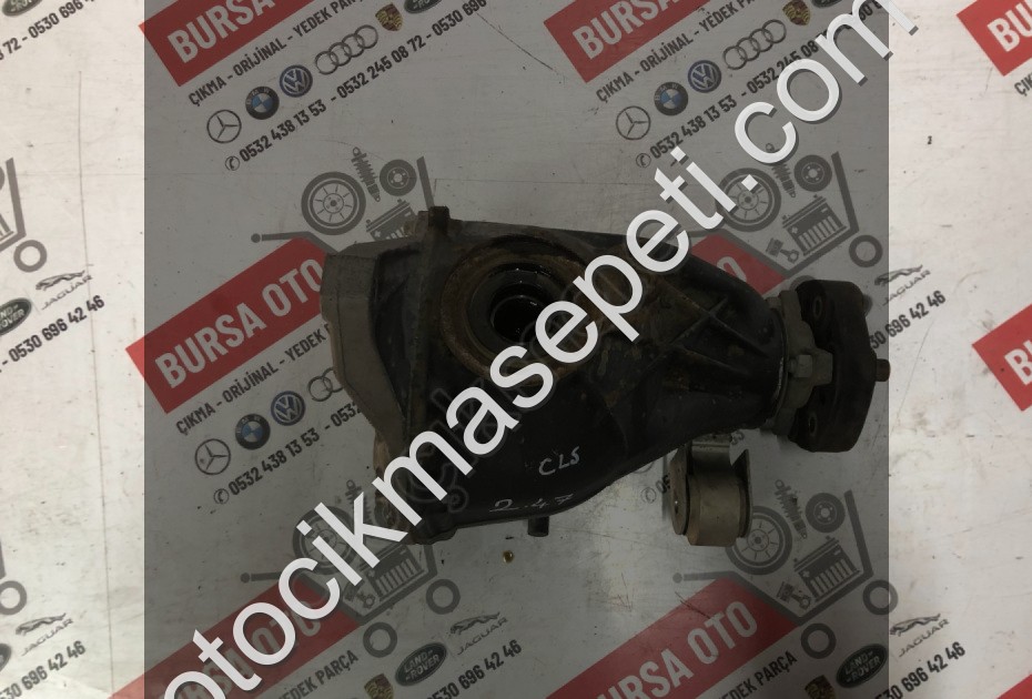 MERCEDES CLS W218 ARKA DEFRANSİYAL 2.47 ORAN ORJINAL