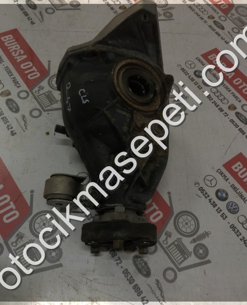 MERCEDES CLS W218 ARKA DEFRANSİYAL 2.47 ORAN ORJINAL