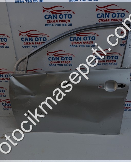 2004 2008 Toyota Corolla sol ön kapı