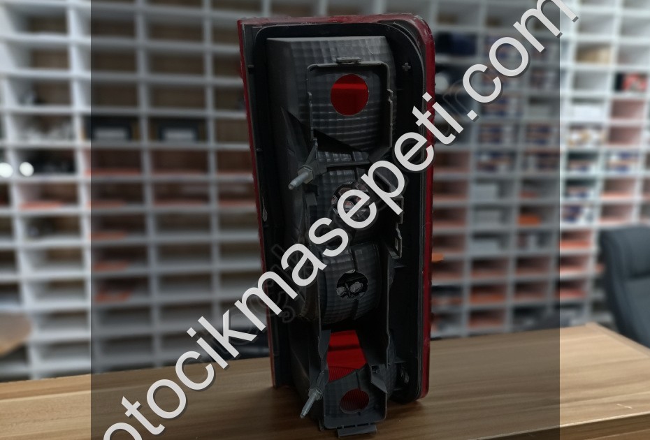 Ford Connect Arka Stop Lambası Sag ve Sol