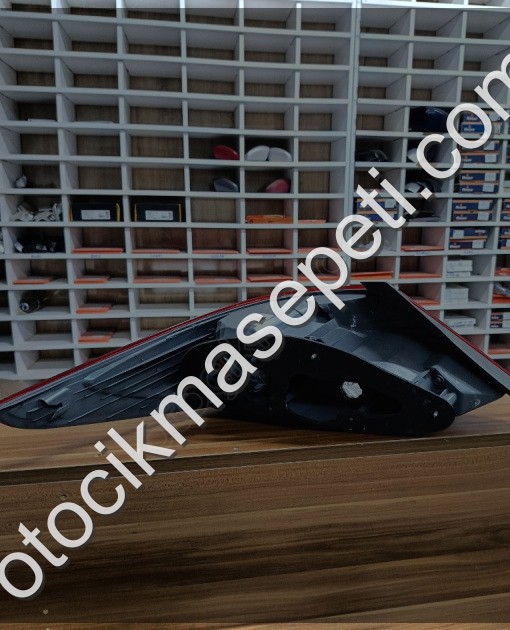 Hyundai Accent Blue Arka Stop Lambası Sol ve Sag