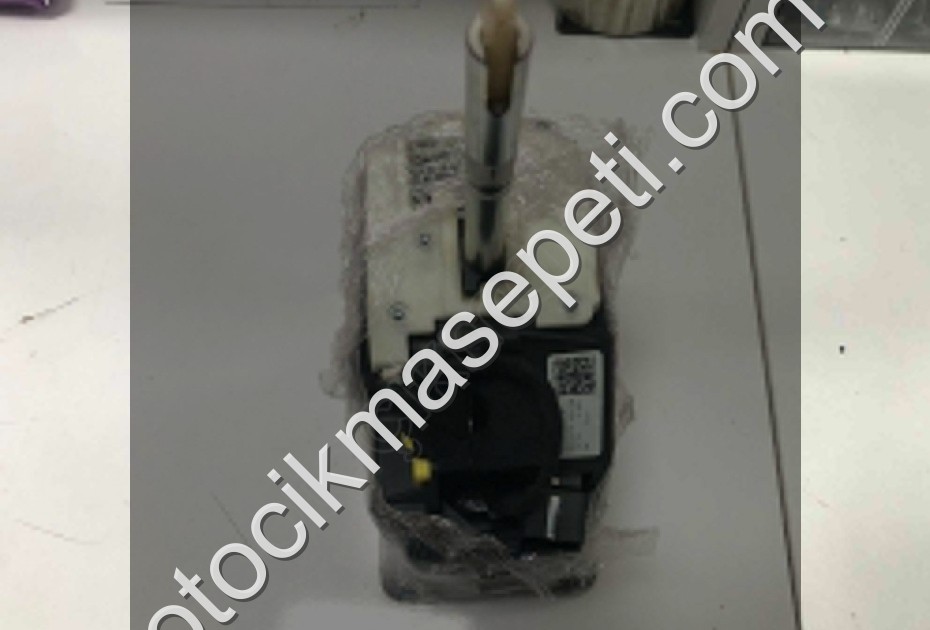 5Q1713023AB GOLF LEON OCTAVİA VİTES MEKANIZMASI ORJİNAL SIFIR