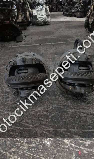 SUZUKİ VİTARA JLX ÖN DİFRANSİYEL 8/37