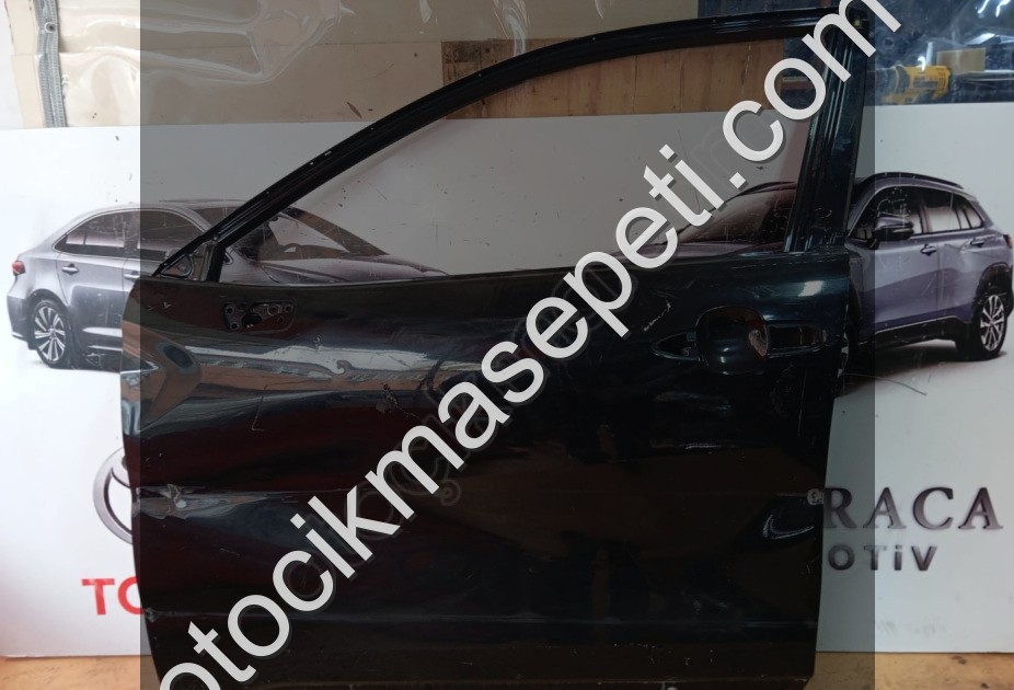 2020-2026 TOYOTA COROLLA CROSS ÇIKMA ORJİNAL SOL ÖN KAPI