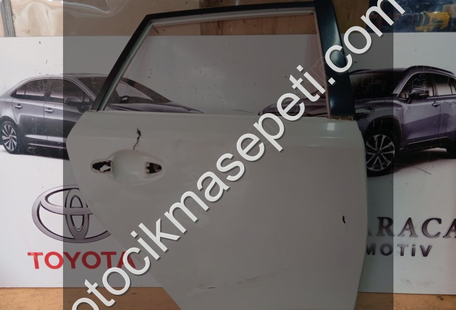 2013-2018 TOYOTA AURİS ÇIKMA ORJİNAL SAĞ ARKA KAPI
