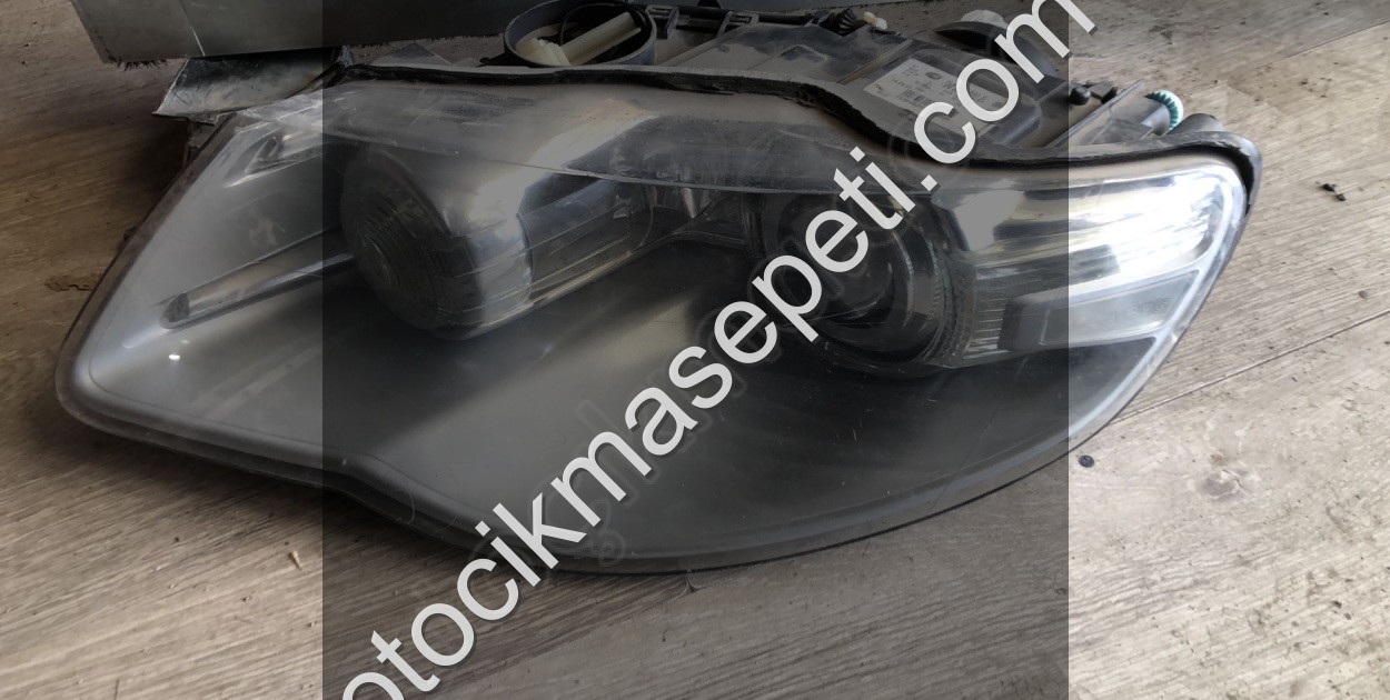 Volkswagen toureg sol far çıkma yedek parça