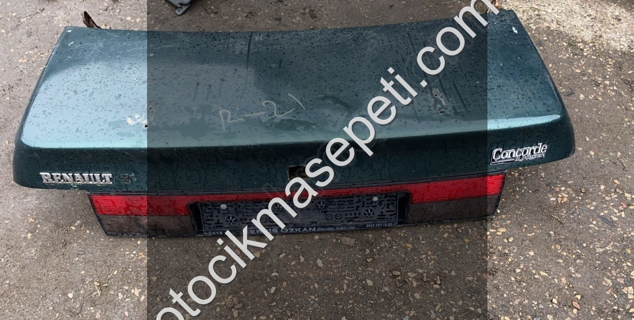 Renault 21 bagaj kapağı