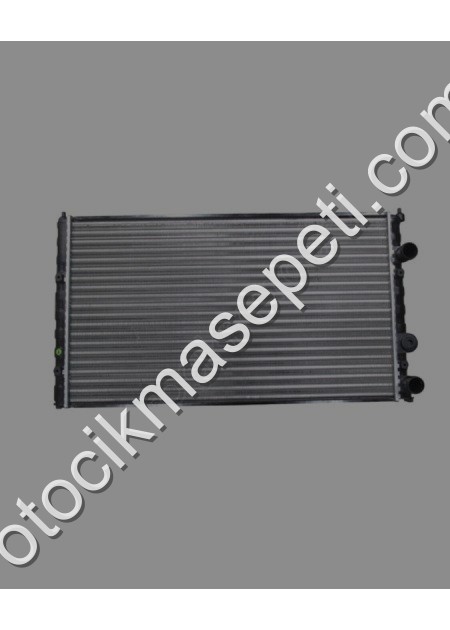 Seat Ibiza Su Radyatörü 1 6/1 9 Tdi Mekanik 627X377X34 Manuel Alm - Seat Çıkma Parça