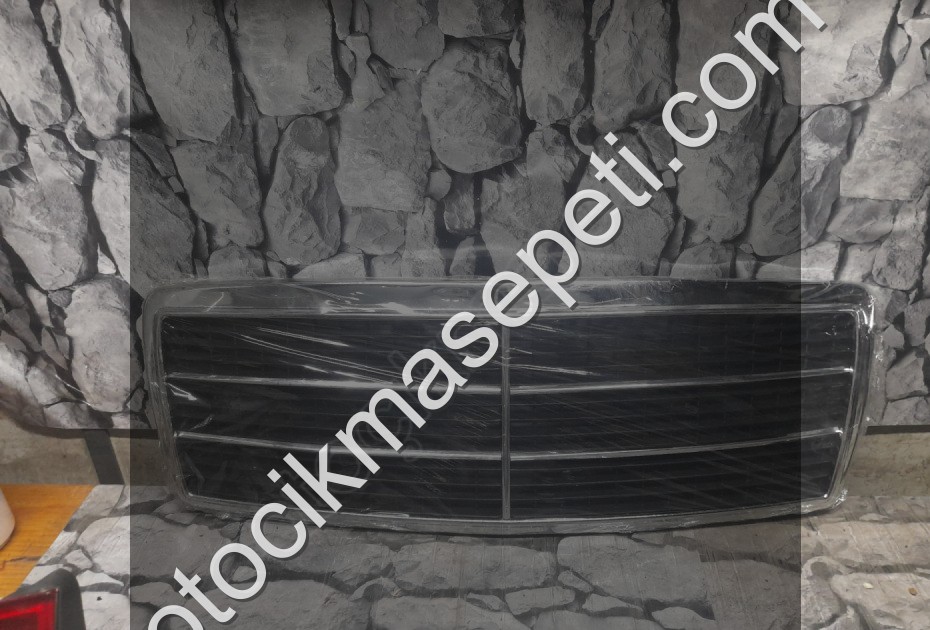 Mercedes C Serisi W202 Ön Panjur Sıfır İthal