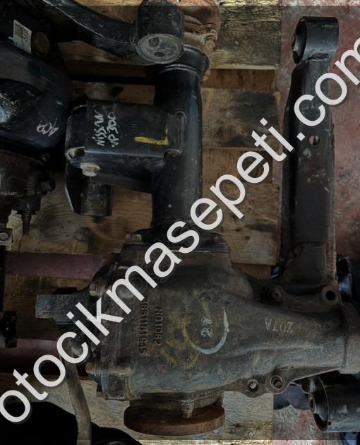 NİSSAN SKYSTAR NP 300 ÖN DEFRANSİYEL