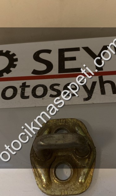 Nissan Vanetta Cargo 1998 sol ön kapı kilidi karşılığı