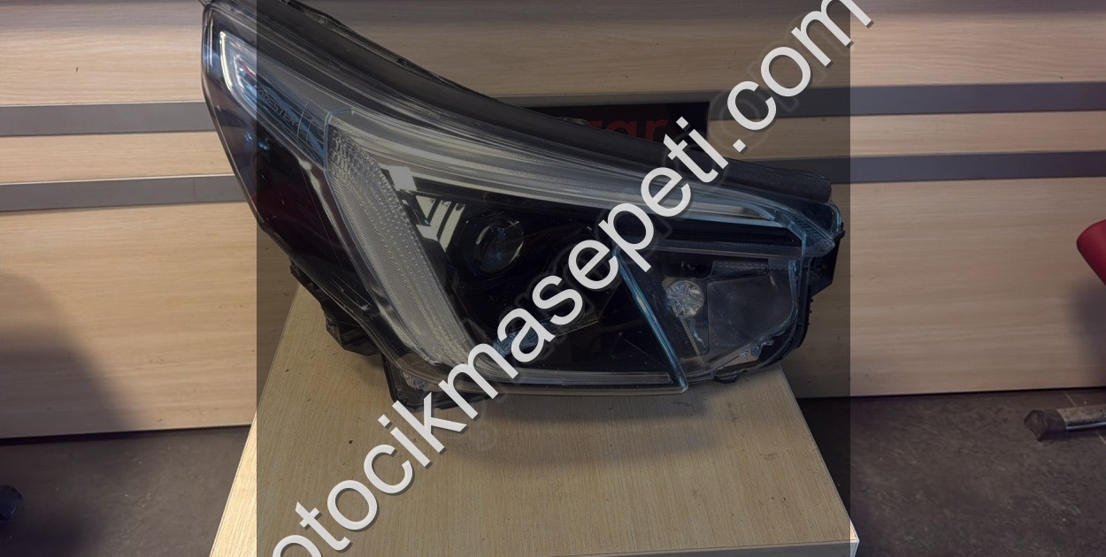 Subaru Forester Full Led Sağ Far Orjinal