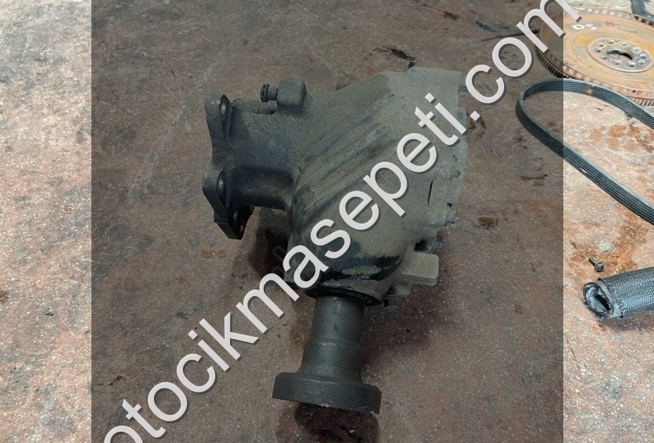 VOLVO XC90 ÖN DİFERANSİYEL 2.4 DİZEL D5 30700016 2002-2010