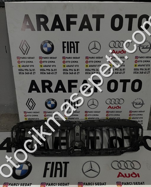 BMW G20 LCY PANJUR İÇ MASKESİ ORJİNAL CIKMA