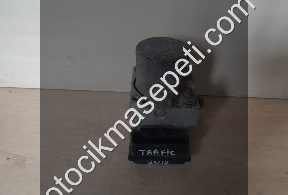 renault trafic 2012 2.0 abs beyni (son fiyat)