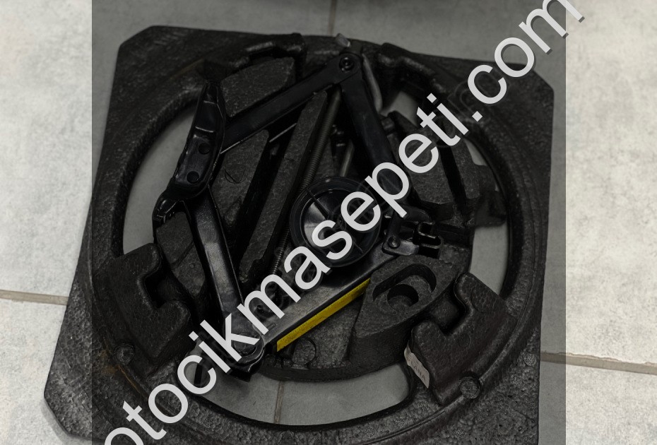 Ford Focus Orijinal Stepne Seti  Kriko Dahil  5x108