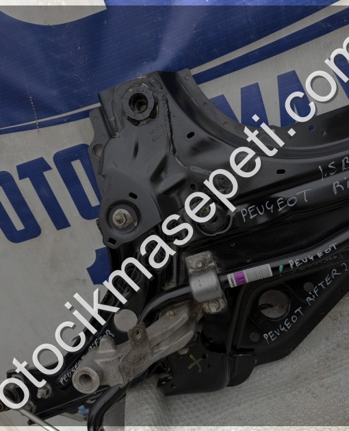 Peugeot Rifter 1.5 BlueHDİ Travers / Motor Beşiği ORJİNAL