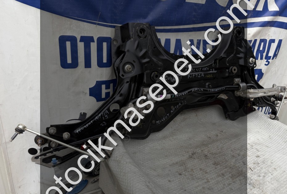 Peugeot Rifter 1.5 BlueHDİ Travers / Motor Beşiği ORJİNAL