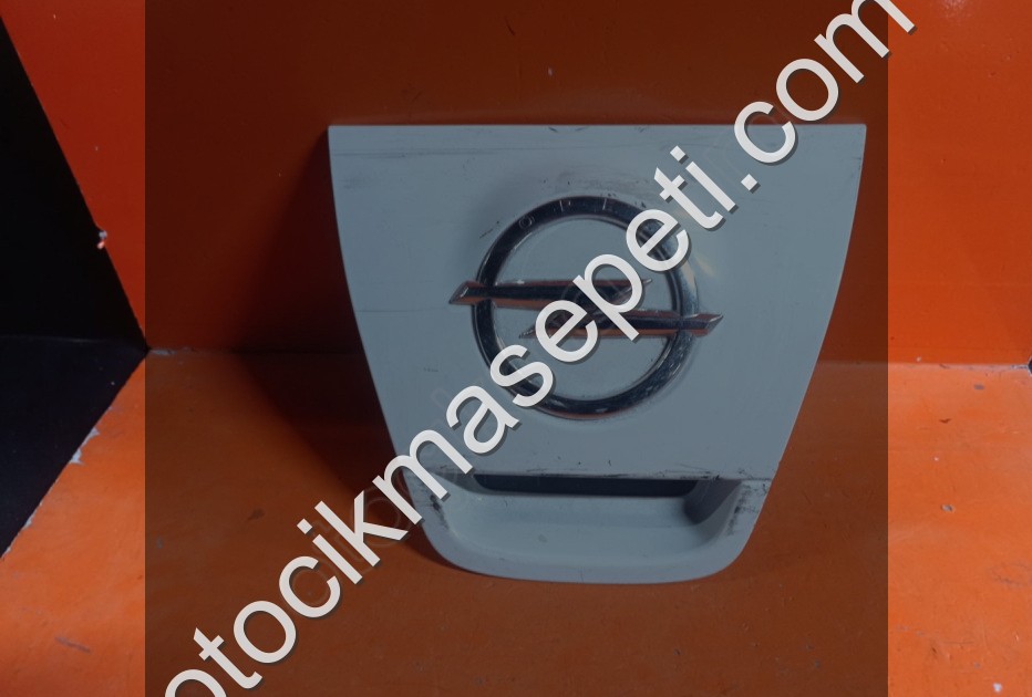 OPEL ASTRA J BAGAJ AÇMA BUTONU ORİJİNAL ÇIKMA