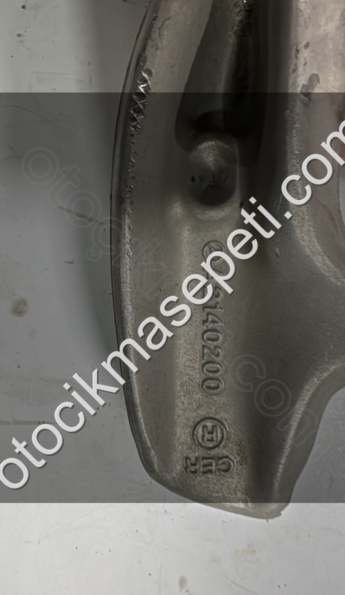 MERCEDES E SERİ W214 SAĞ ÖN TAŞIYICI A2140200