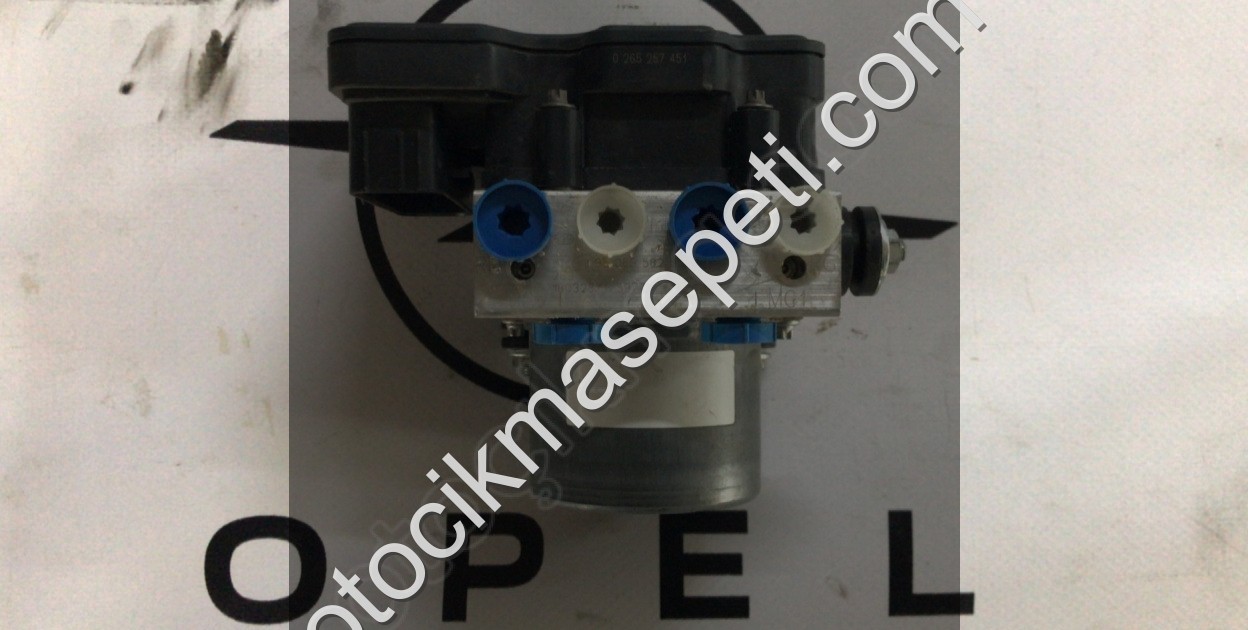 DS AUTOMOBİLES 7 ABS BEYNİ ÇIKMA ORJİNAL YEDEK PARÇA 9808958280