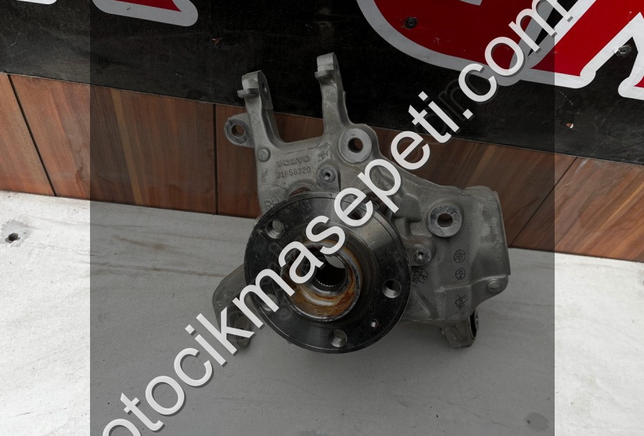 Volvo XC60 XC90 Sağ Arka Taşıyıcı 31658320