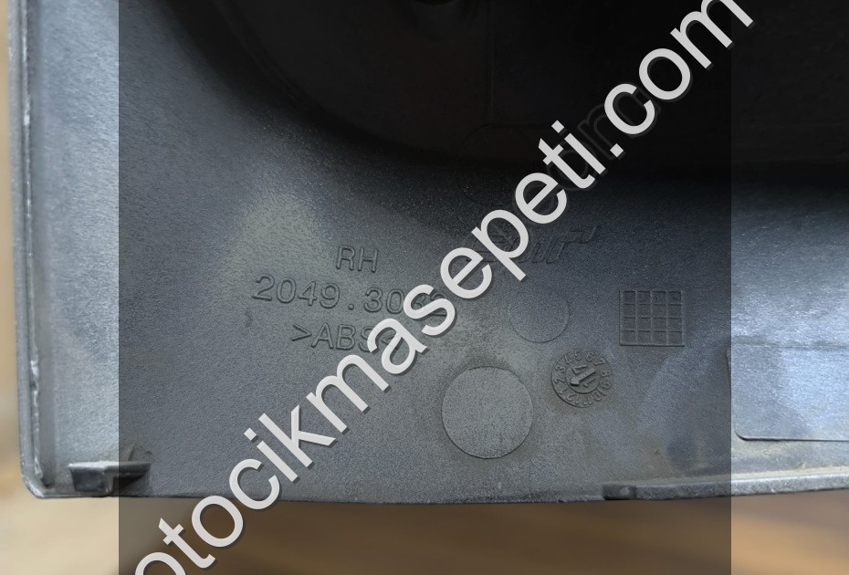 aurıs sağ ayna kapağı