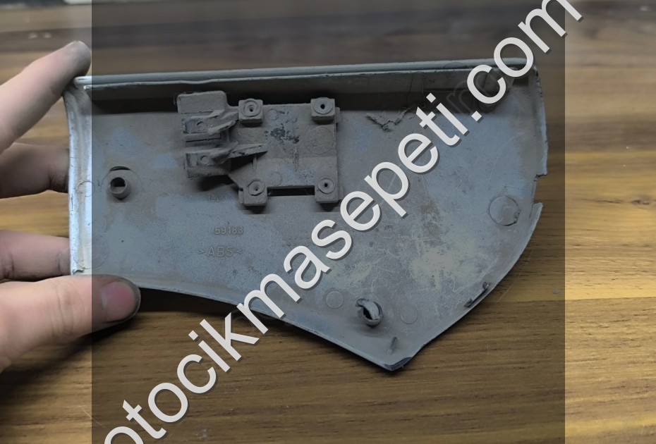 Opel Vectra B sol dikiz ayna alt kapağı