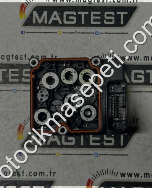 ROCKET 3 GT 28.5170-8904.3 522108000A4 MOTOSİKLET ABS ECU