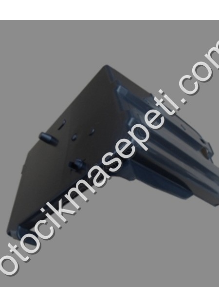 Mitsubishi Lancer Akü Üst Plastiği Tw 20042008 - Mitsubishi Çıkma Parça