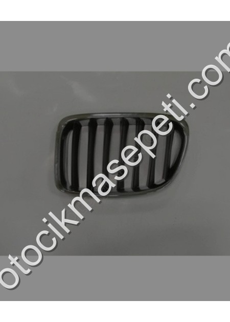 Bmw X1 E84 Ön Panjur Sol Nikelajlı Iç Petekleri Siyah Adet Oem No - BMW Çıkma Parça