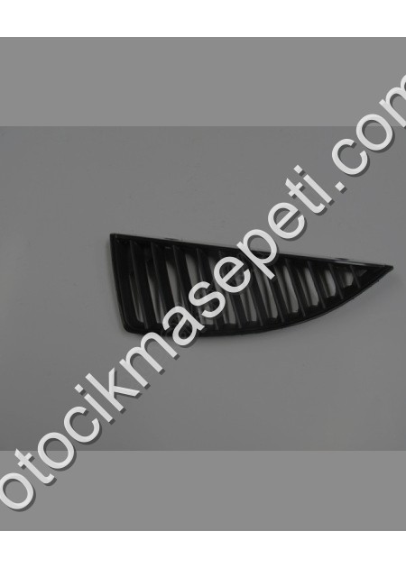 Mitsubishi Lancer Ön Panjur Sol Siyah Tyg 20042006 - Mitsubishi Çıkma Parça
