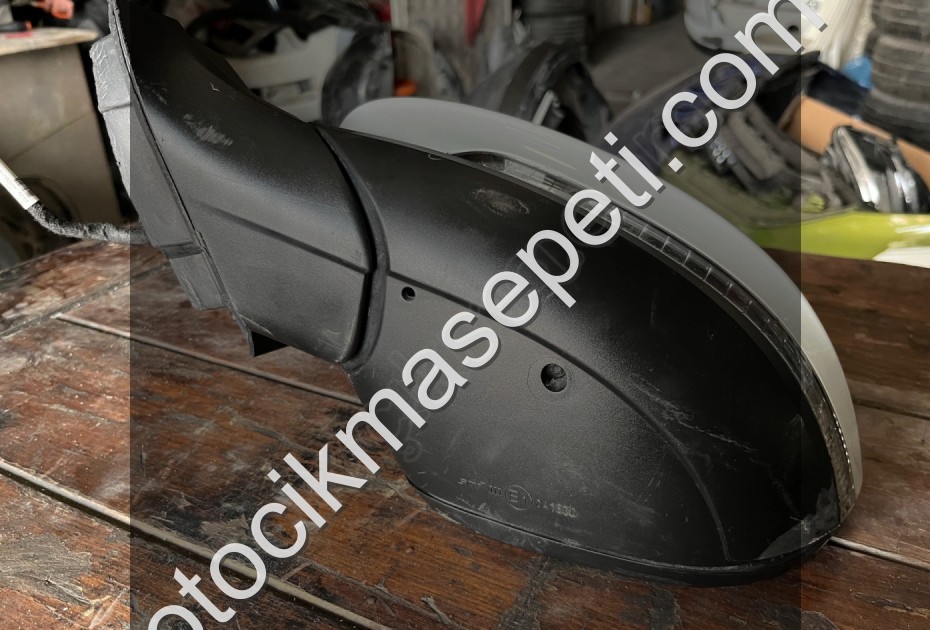 VOLKSWAGEN T-CROSS SOL AYNA KATLANIR 2GM 857 501 AK