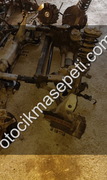 MERCEDES W213 ÖN TRAVERS OTO FEDAİ