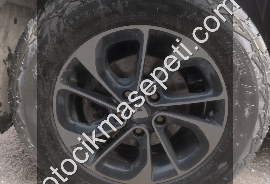 DACİA DUSTER ÇELİK JANT ÇIKMA ORJ 16İNÇ RENKAY KOCAELİ