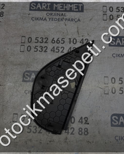 ÇIKMA VW JETTA GÖĞÜS SAĞ YAN KAPAĞI