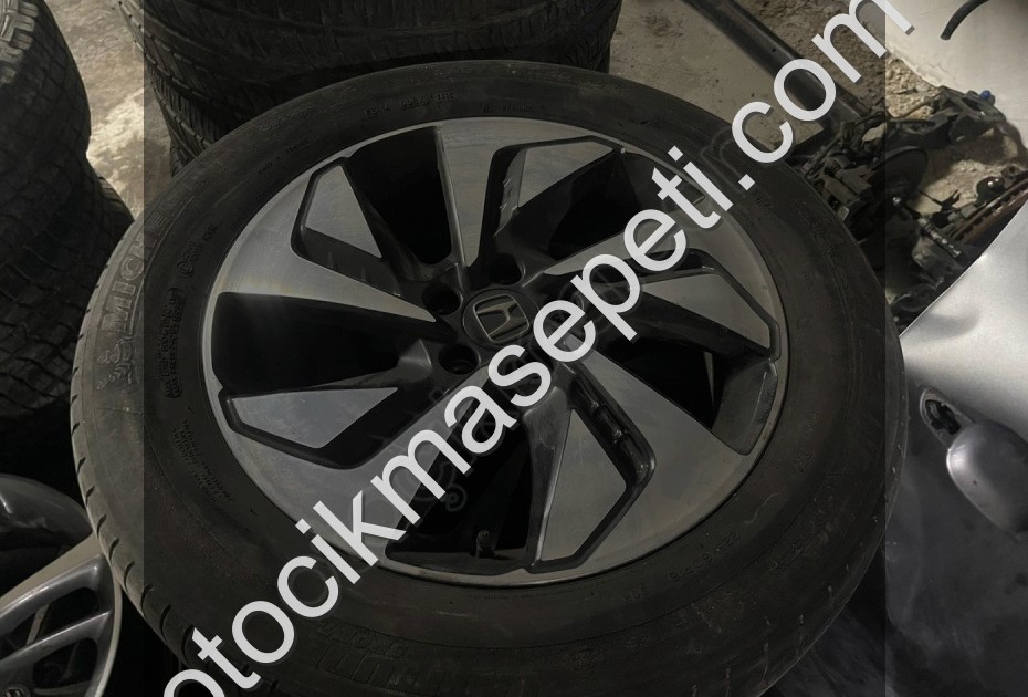 HONDA CRV JANT TAKIM 255 60 R18 2015-2018