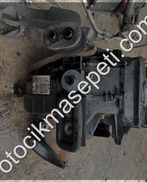 Peugeot 207 Kalorifer Kazanı 06-15 Orjinal