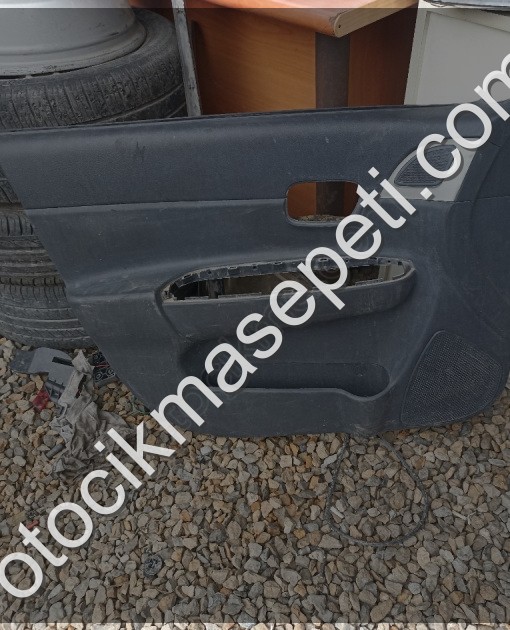 Hyundai Accent Era Sol Ön Kapı Döşemesi