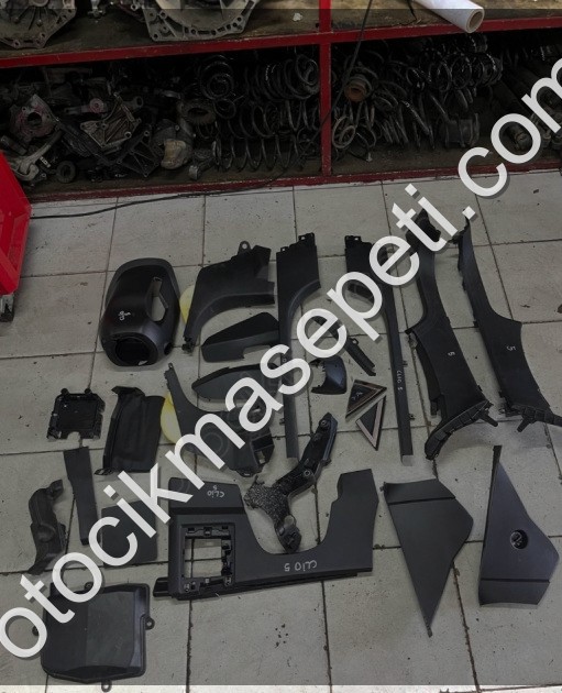 CLİO 5 İÇ TRİM BAKALİT ÇIKMA ORJİNAL