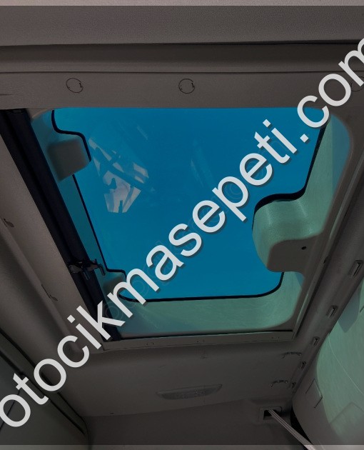 Ford f max sanruf camı orj çıkma