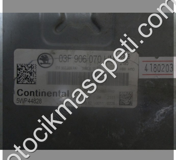 Skoda Fabia Motor Beyni 03F906070HM 5WP44828