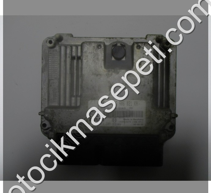 Volkswagen Golf 1.9 Motor Beyni EDC16U34 0281013226 03G906021KH