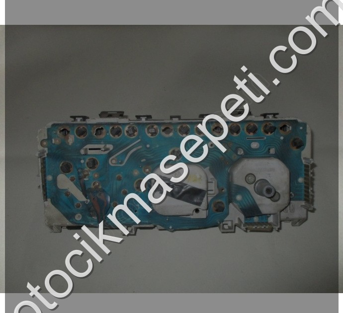 Renault 9 Kilometre Saati Gösterge Paneli 8224710