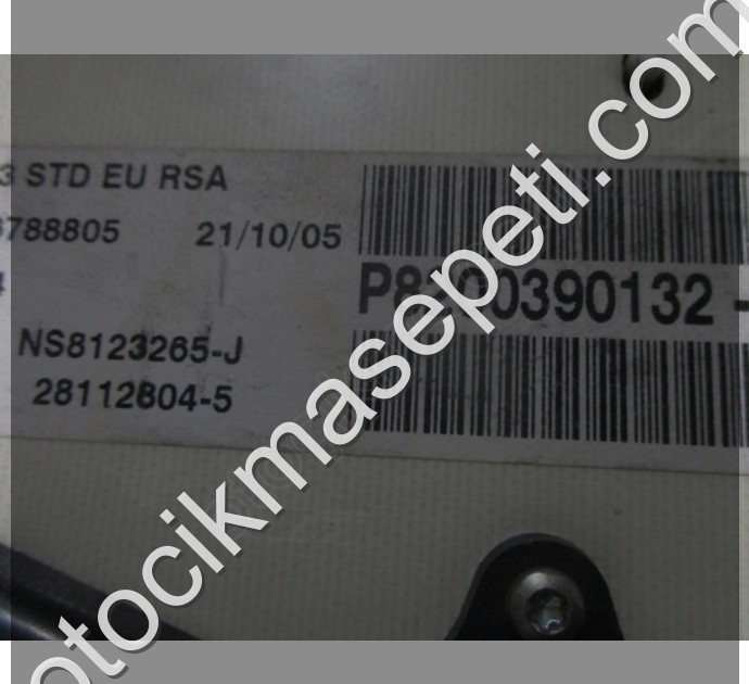 Renault Trafic Dizel Kilometre Saati Gösterge Paneli P8200390132