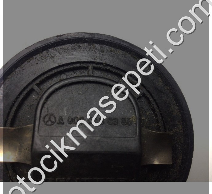 Mercedes Ml Serisi Yağ Dolum Kapağı A0000100385