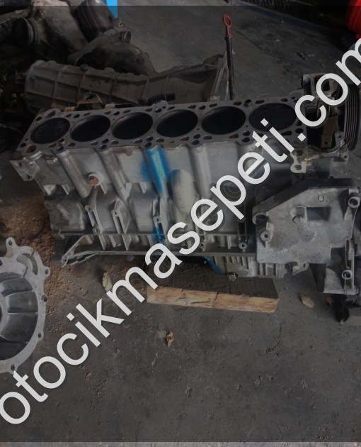 1748450 BMW 528 YARIM MOTOR REVİZYONLU GARANTİLİDİR