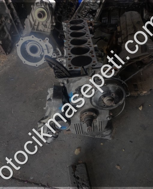 1748450 BMW 528 YARIM MOTOR REVİZYONLU GARANTİLİDİR