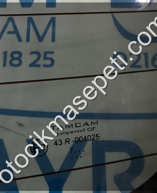 RENAULT CAPTUR ARKA CAM 2013